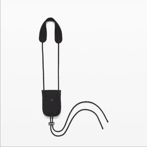 LuluLemon ‘Hold On’ black lanyard